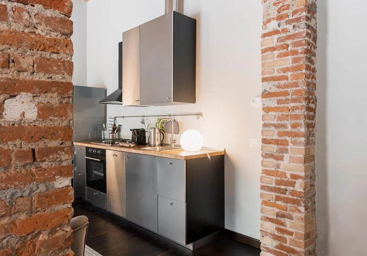 Stylish Milanese Studio - Via Cirillo Milan