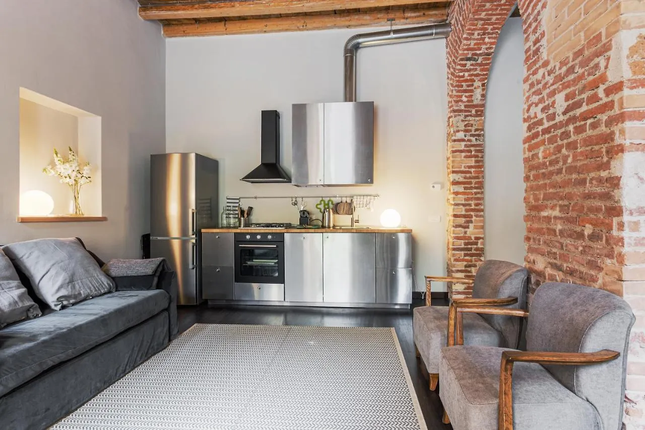 Stylish Milanese Studio - Via Cirillo 0*, Milan Italy