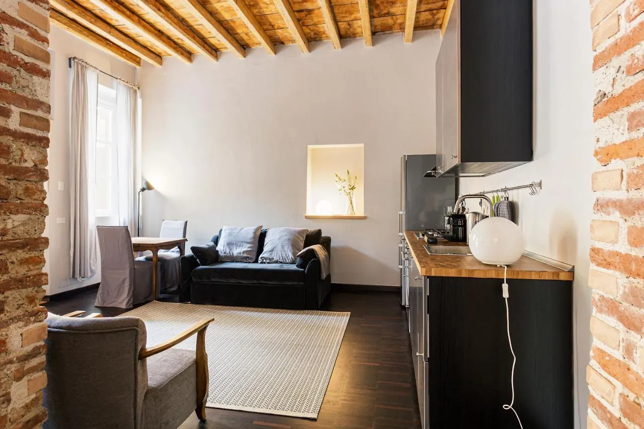 Stylish Milanese Studio - Via Cirillo Apartment Milan