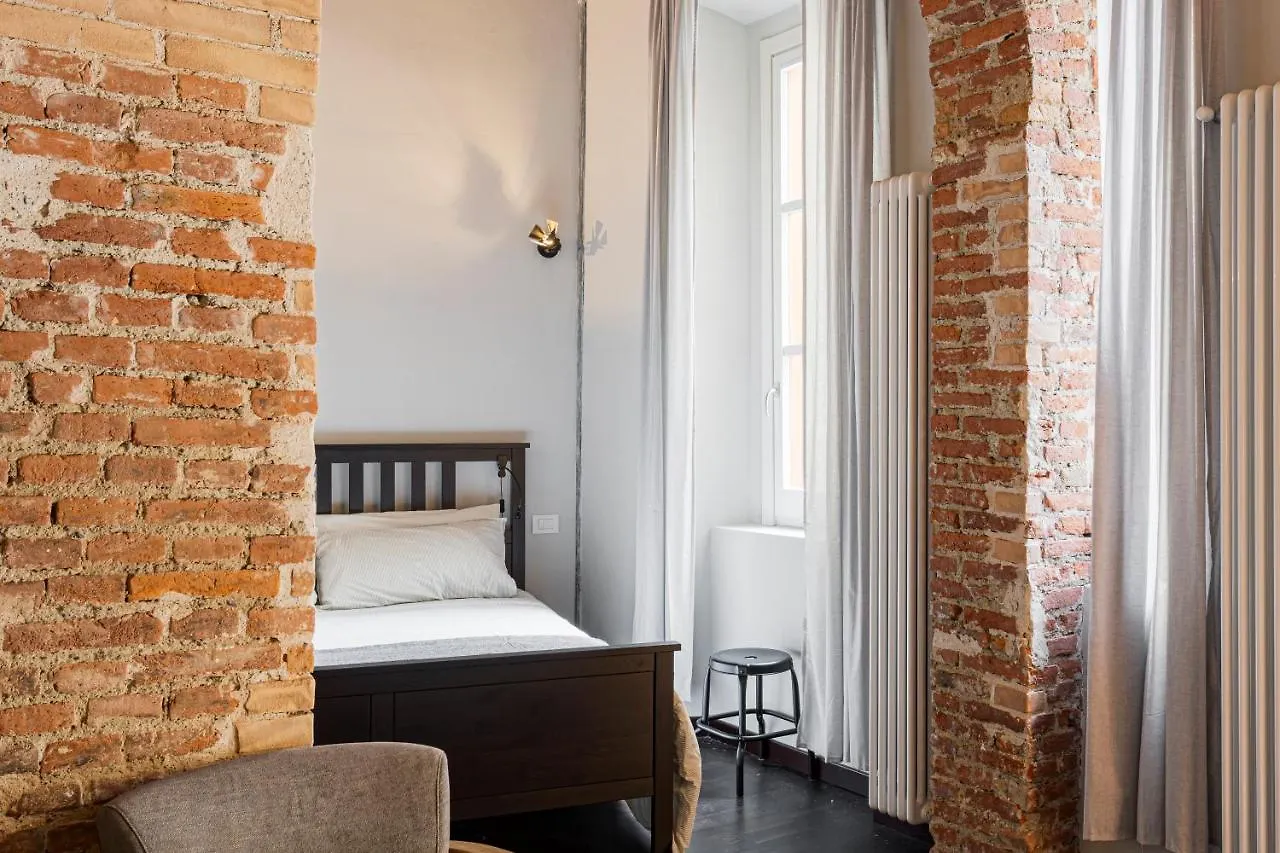 Stylish Milanese Studio - Via Cirillo Apartment