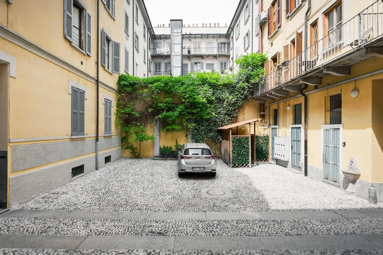 Apartment Stylish Milanese Studio - Via Cirillo