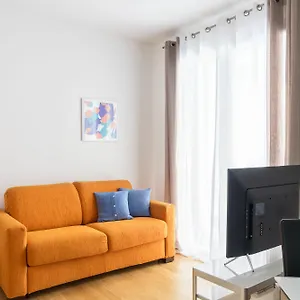 Apartamento Joivy Sunny 1-bed Flat With Balcony, Milán